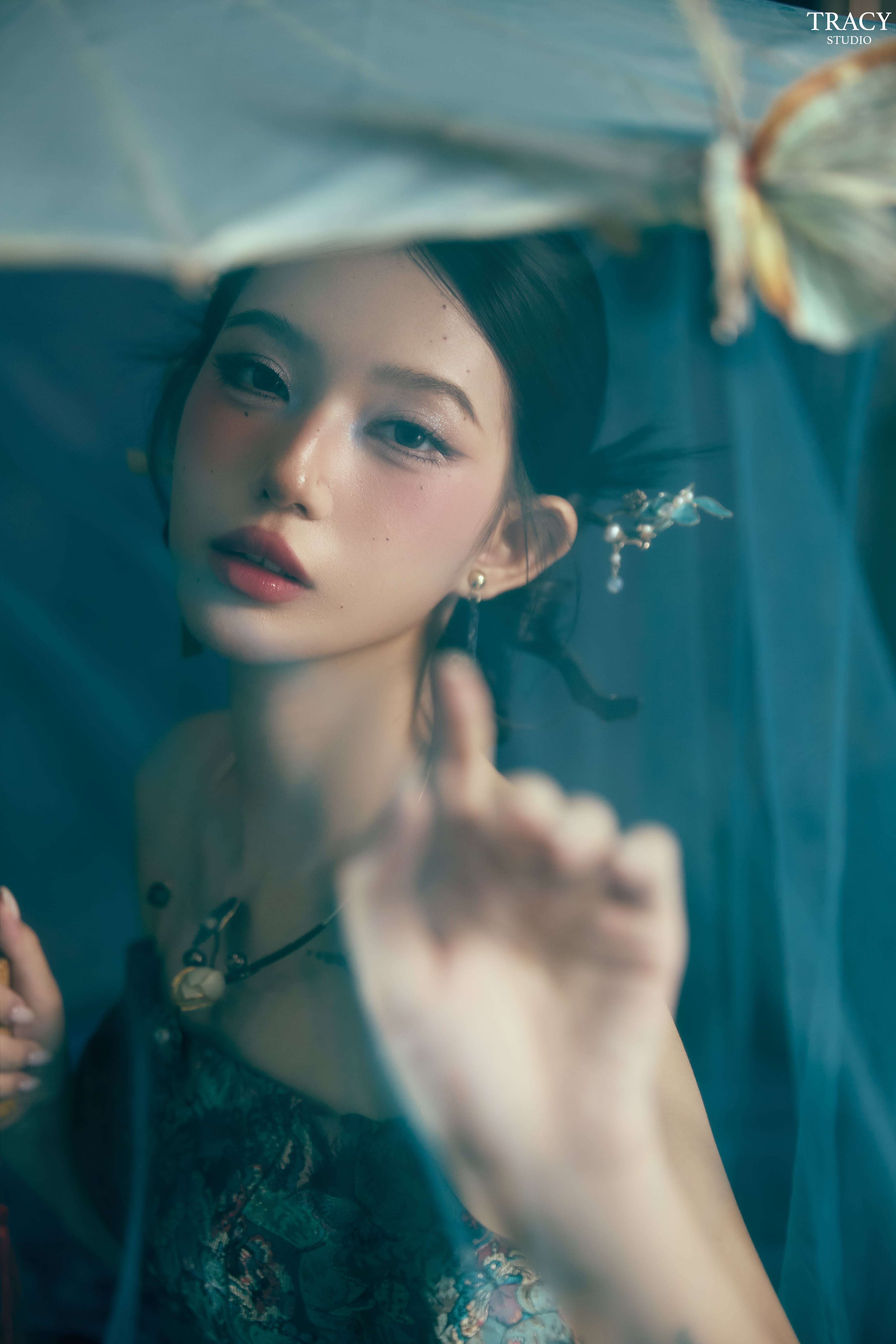 frontend/img/gallery/anh-tet-yem-ao-dai/tracy-studio-chup-yem-lam-diep (10).jpg